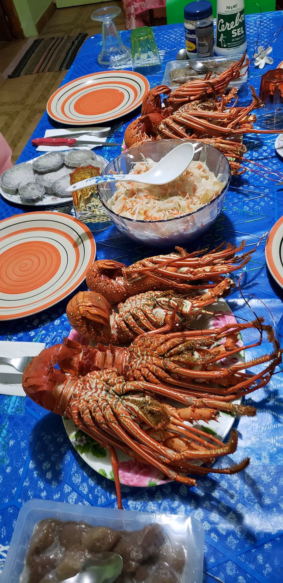 Langoustes à la table d'hôte